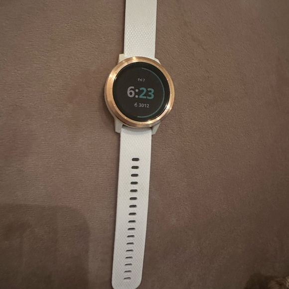 Garmin Vivoactive Watch - Picture 5 of 7